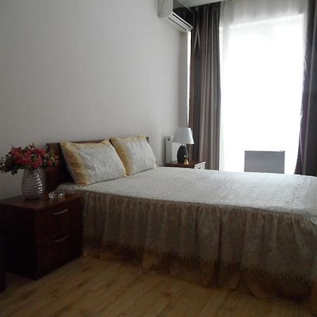 Hotel Nina Tbiliszi Kültér fotó