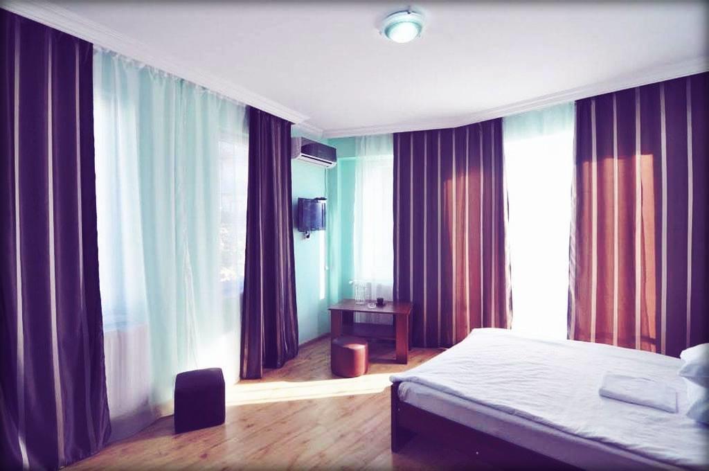 Hotel Nina Tbiliszi Kültér fotó
